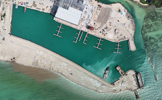 Spacious Wet Slip Blue Water Cay Spacious Wet Slip